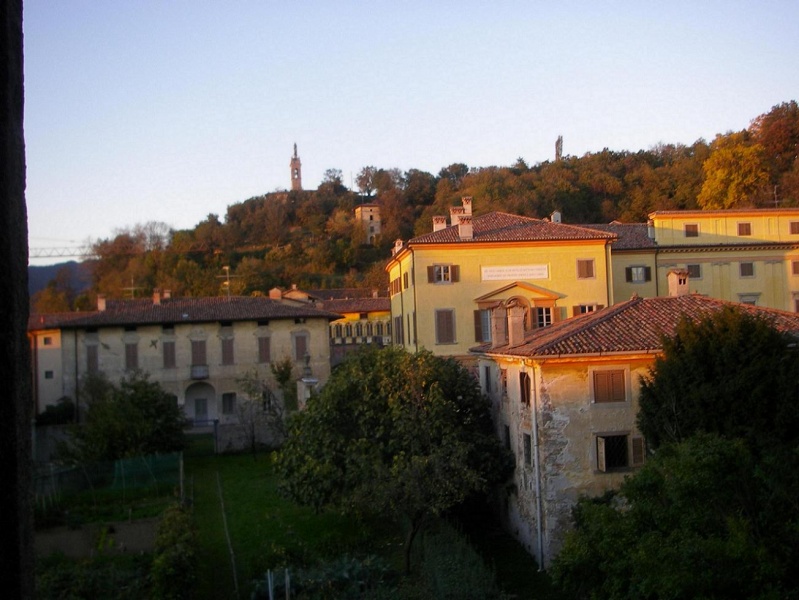 File:2006 ottobre - Sombreno.jpg