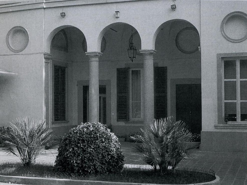 File:Lupi palazzo via Pignolo 98 b.jpg