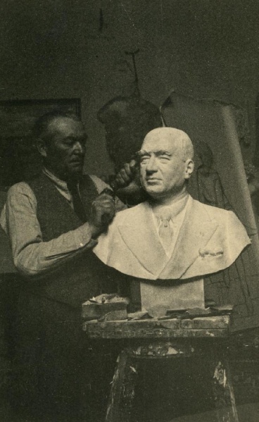 File:Pesenti Antonio busto (scultore Dassena).jpg